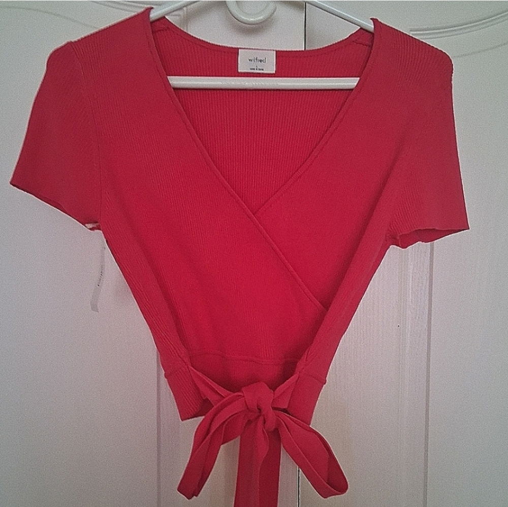 Aritzia Wilfred Vibrant Pink Tie-Front Crop Top